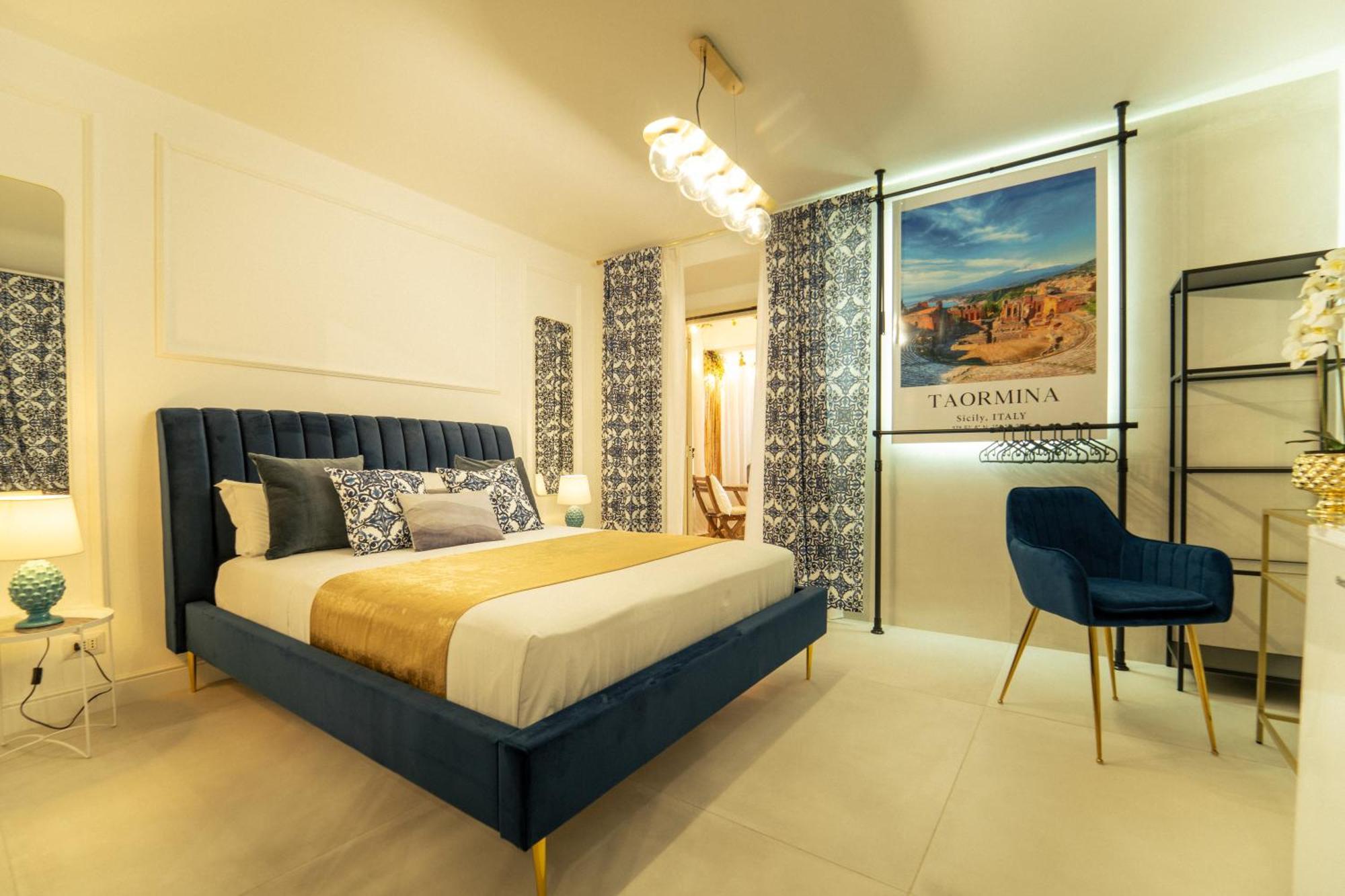 Johnny'S Suites Taormina Beach Bay Dış mekan fotoğraf